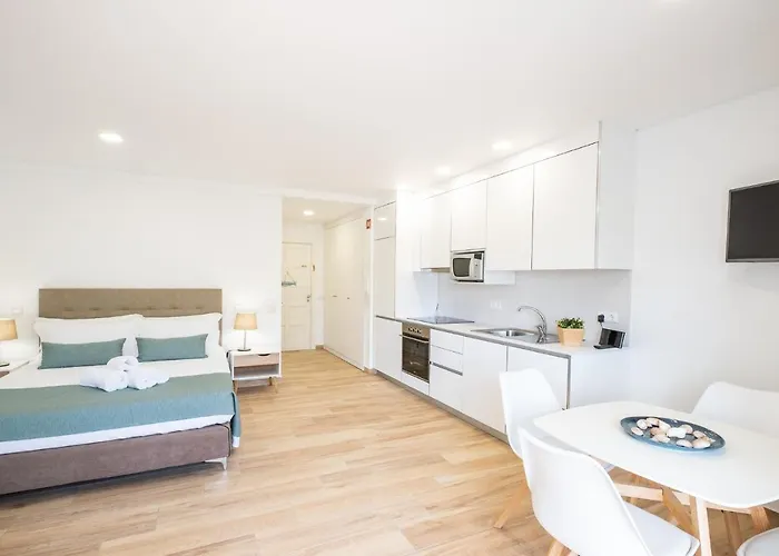 Guerreiro Апартаменти Албуфейра