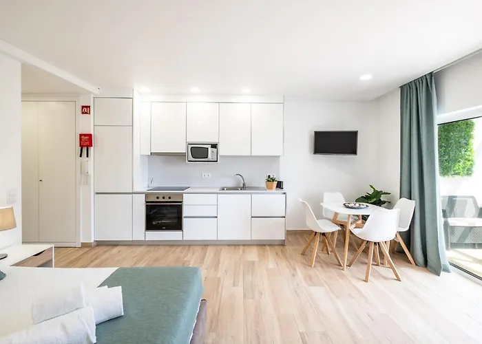 Guerreiro * Албуфейра